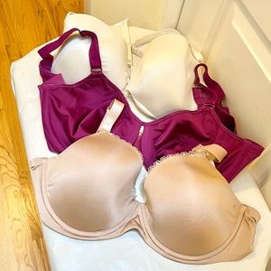 Bundle of 3 bras size 38D